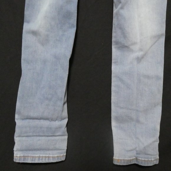 ALMOST FAMOUS Skinny size 5 destroyed / distressed / damaged denim - Picture 13 of 15